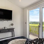 Whitehill - Uk47194 בית נופש